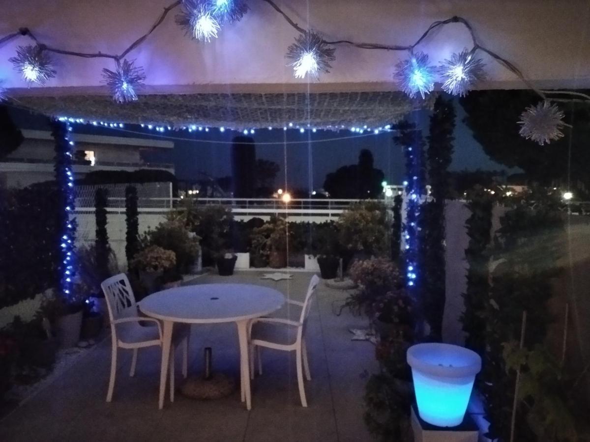 Baie Des Anges Appartement Bis 卢贝新城 外观 照片